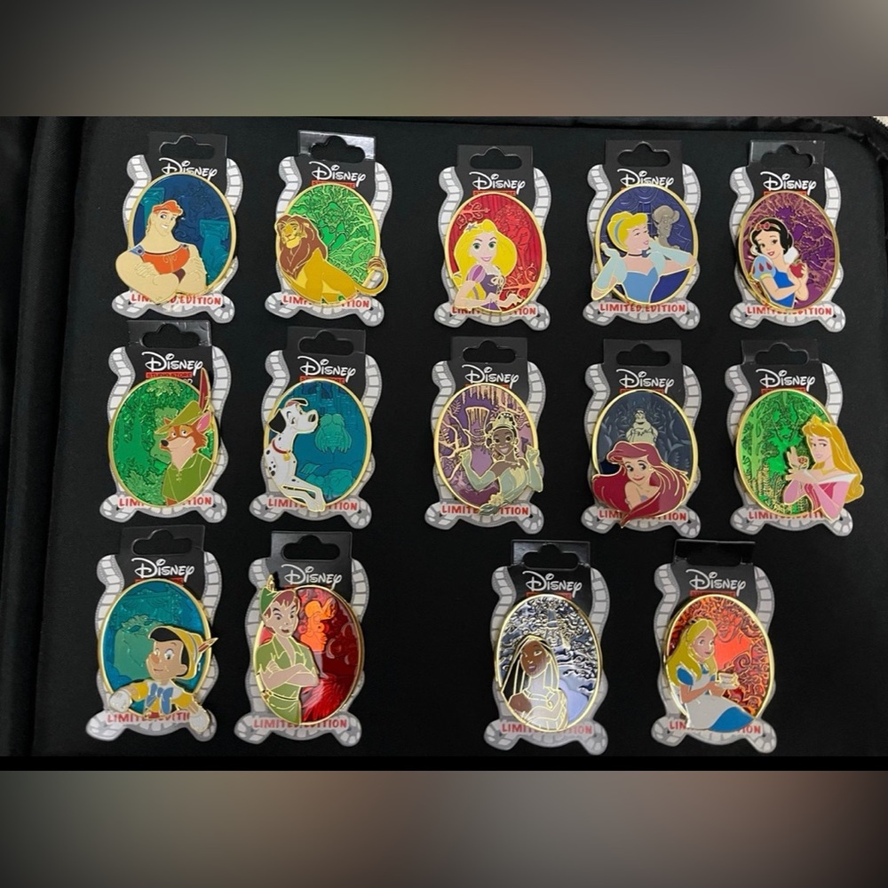 Disney D23 DSSH Fairytales Villians Series LE 400 princess 14 pin set Ariel 2022